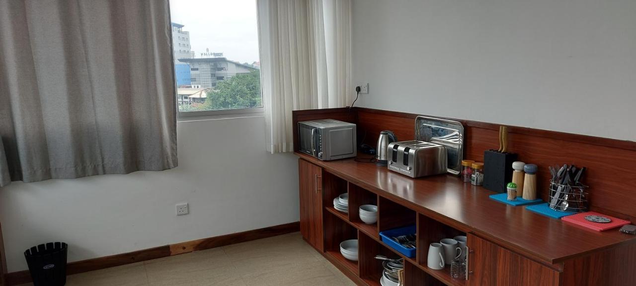 Jays Guest - Rajagiriya Colombo Hotel Exterior foto